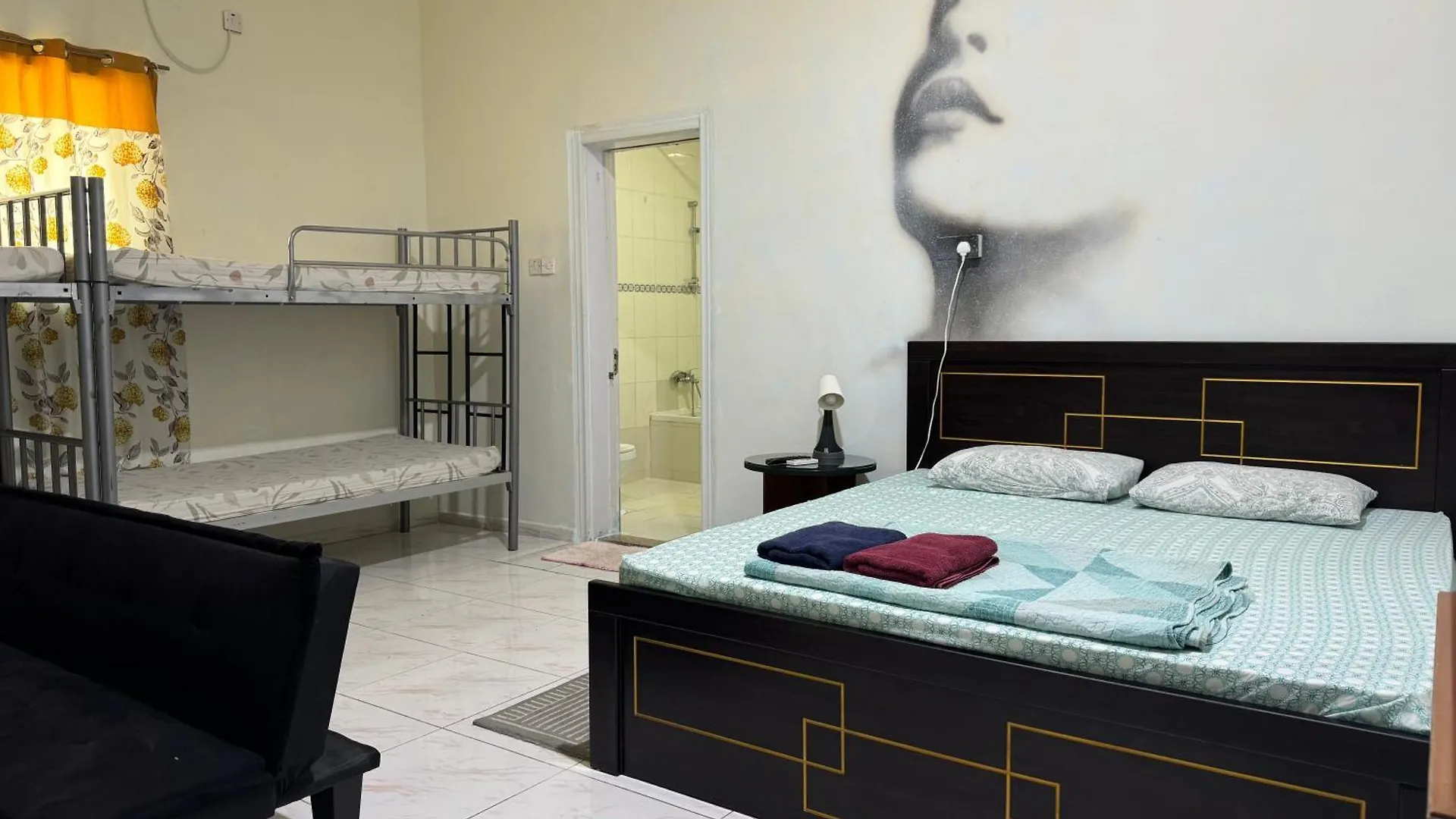 Basic Private Room With Attached Bathroom - No Parking Space 阿布扎比
