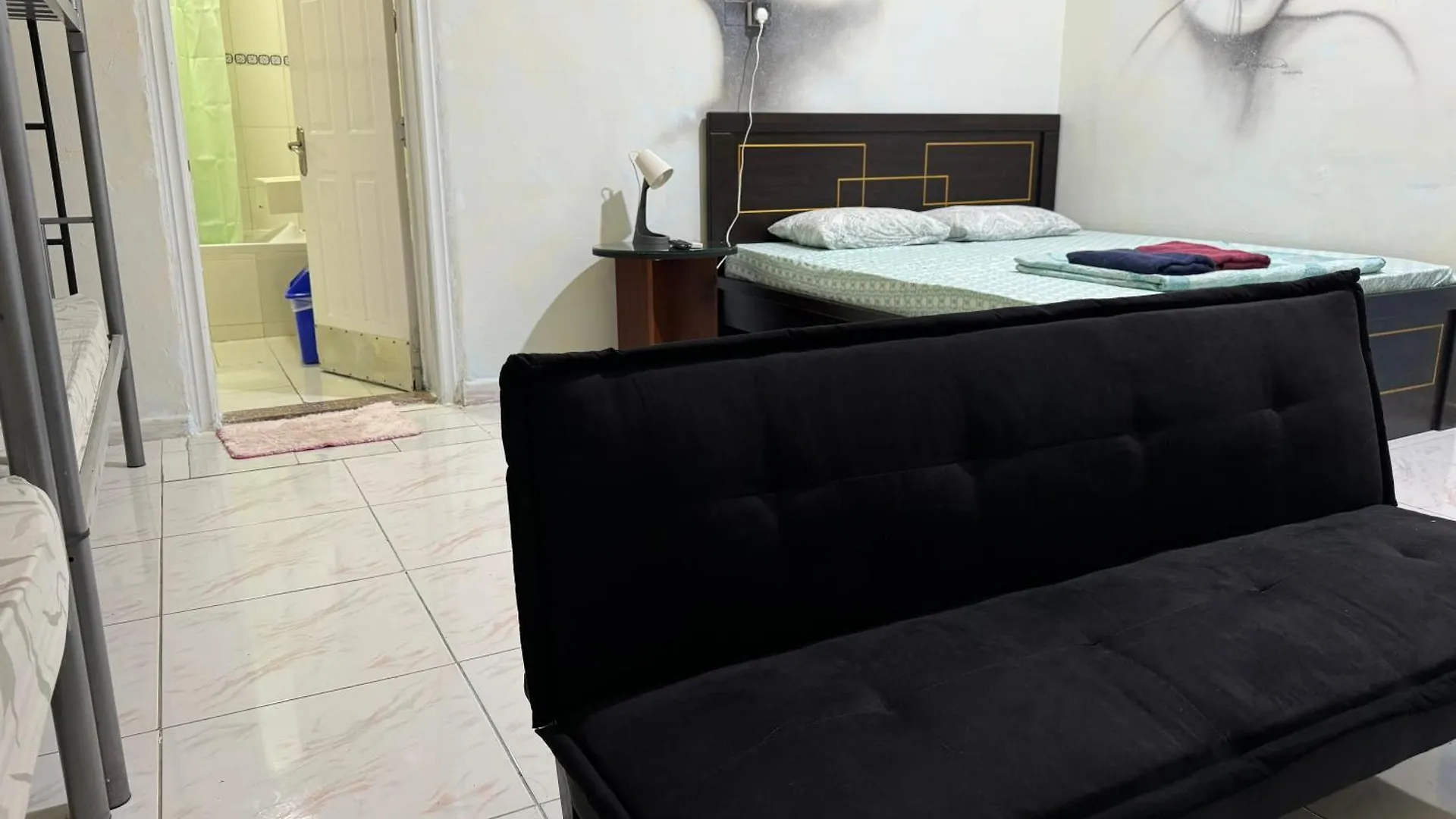 Basic Private Room With Attached Bathroom - No Parking Space 阿布扎比 阿拉伯联合酋长国