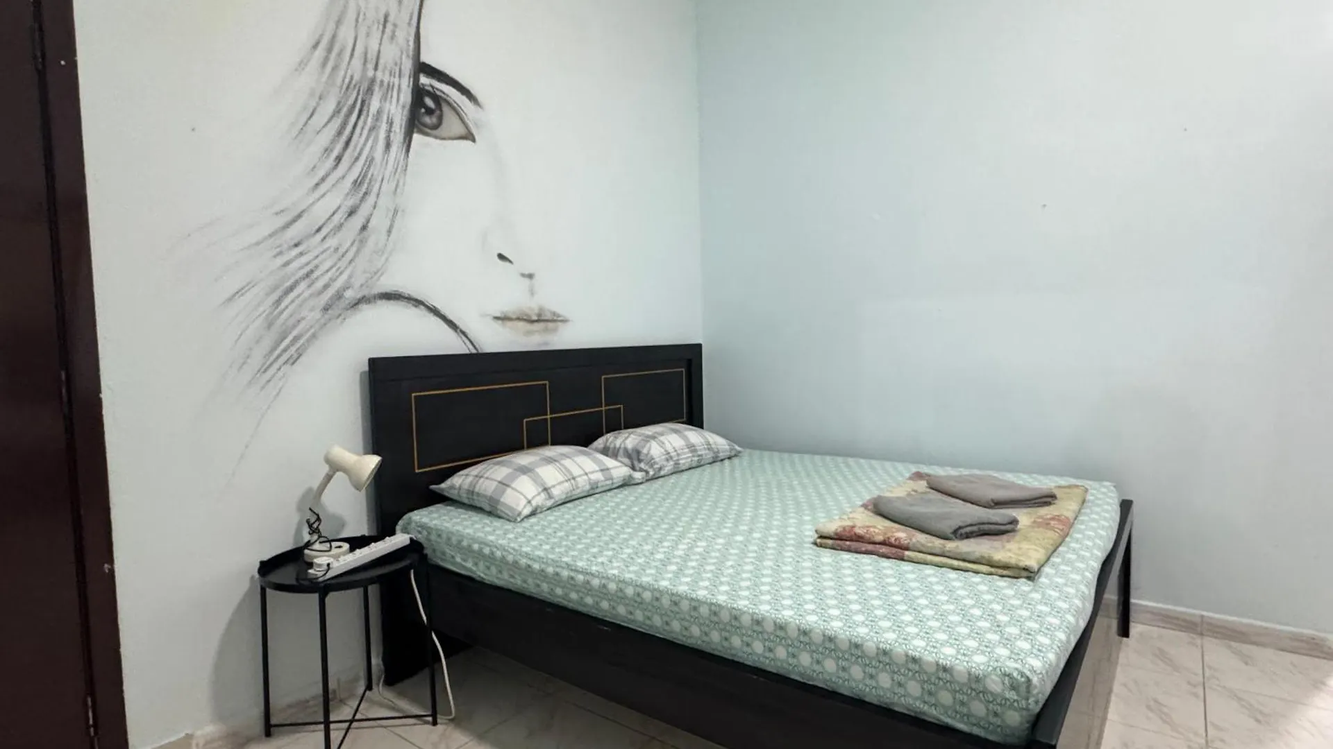 Basic Private Room With Attached Bathroom - No Parking Space 阿布扎比 0*,
